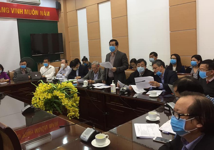 Hai bệnh nhân mắc Covid -19 diễn biến xấu, phải thở máy và lọc máu - Ảnh 1. Hai bệnh nhân mắc Covid -19 diễn biến xấu, phải thở máy và lọc máu - Ảnh 1.