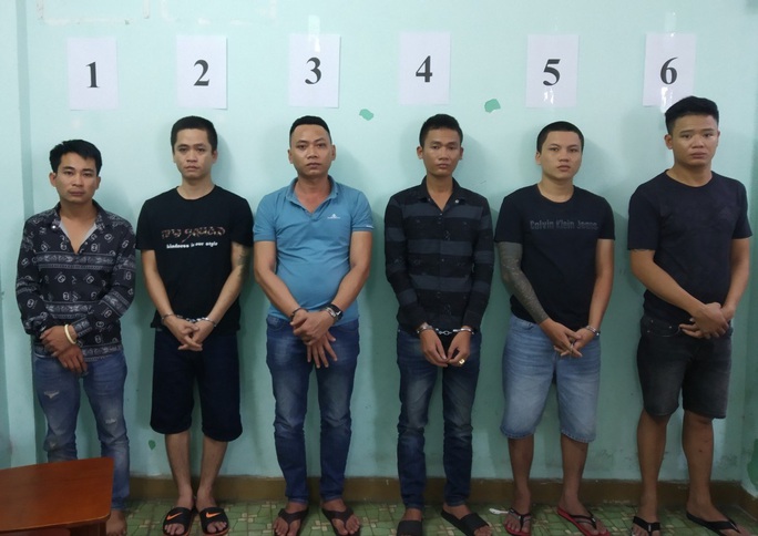 Kêu gọi người liên quan băng giang hồ chém gần lìa tay 1 thanh niên ở Bình Thạnh đầu thú - Ảnh 1. Kêu gọi người liên quan băng giang hồ chém gần lìa tay 1 thanh niên ở Bình Thạnh đầu thú - Ảnh 1.
