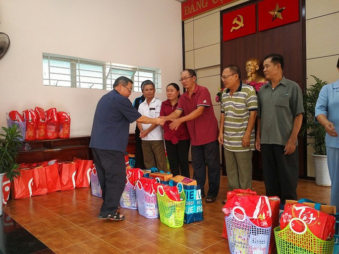 TP HCM vận động doanh nghiệp chung tay chống dịch Covid-19 - Ảnh 1. TP HCM vận động doanh nghiệp chung tay chống dịch Covid-19 - Ảnh 1.