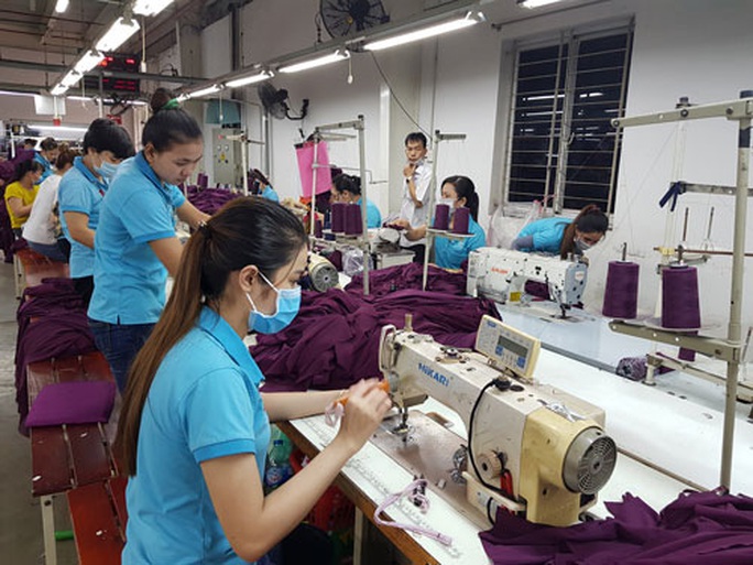 Doanh nghiệp gặp khó do Covid-19 được tạm dừng đóng quỹ hưu trí, tử tuất - Ảnh 1. Doanh nghiệp gặp khó do Covid-19 được tạm dừng đóng quỹ hưu trí, tử tuất - Ảnh 1.