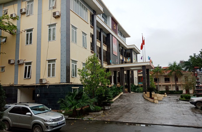 Ủy ban kiểm tra Trung ương vào cuộc vụ một huyện ở Thanh Hóa mắc nợ 52 tỉ đồng - Ảnh 1. Ủy ban kiểm tra Trung ương vào cuộc vụ một huyện ở Thanh Hóa mắc nợ 52 tỉ đồng - Ảnh 1.