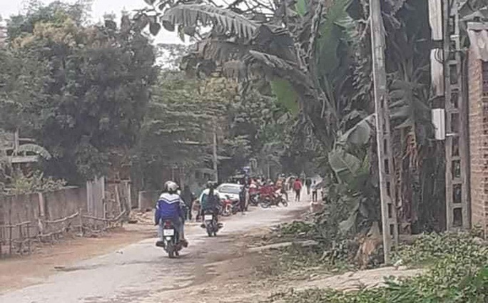 Phát hiện vợ chồng nữ giáo viên chết trong tư thế treo cổ - Ảnh 1. Phát hiện vợ chồng nữ giáo viên chết trong tư thế treo cổ - Ảnh 1.