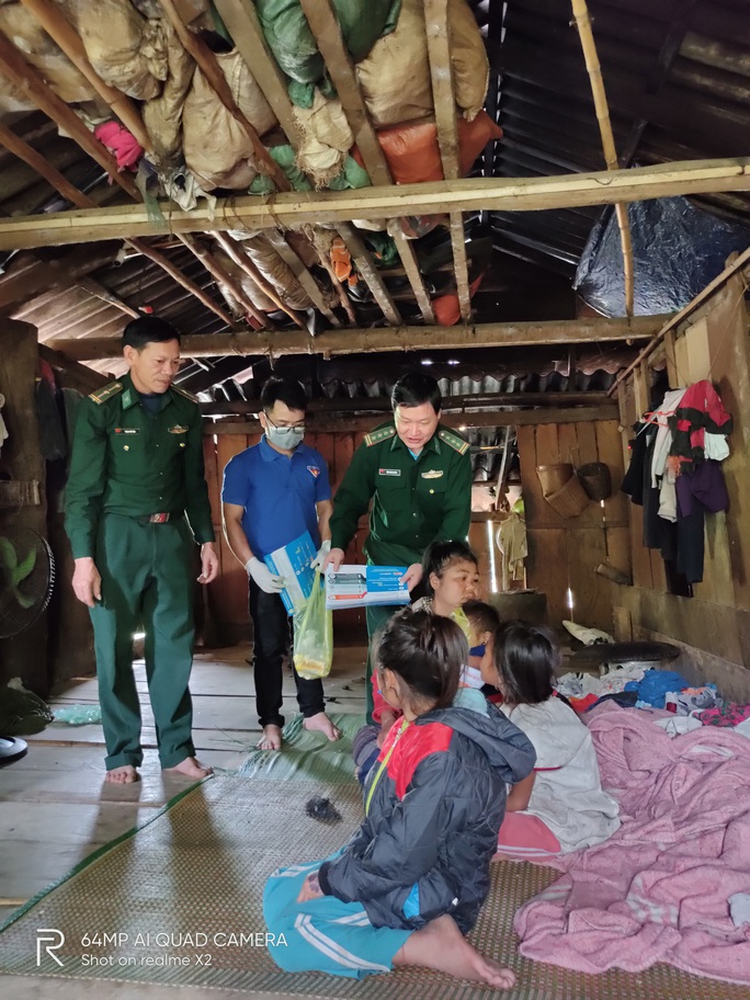 Biên giới Việt - Lào những ngày chống dịch - Ảnh 3. Biên giới Việt - Lào những ngày chống dịch - Ảnh 3.