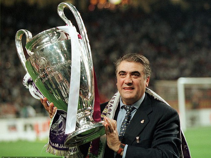 Rúng động: Cựu chủ tịch Real Madrid qua đời vì Covid-19 - Ảnh 3. Rúng động: Cựu chủ tịch Real Madrid qua đời vì Covid-19 - Ảnh 3.