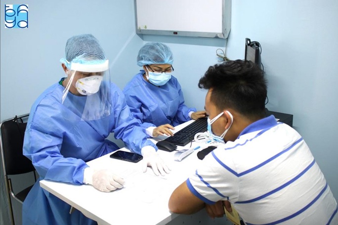 Quyết liệt ngăn dịch lây lan - Ảnh 1. Quyết liệt ngăn dịch lây lan - Ảnh 1.