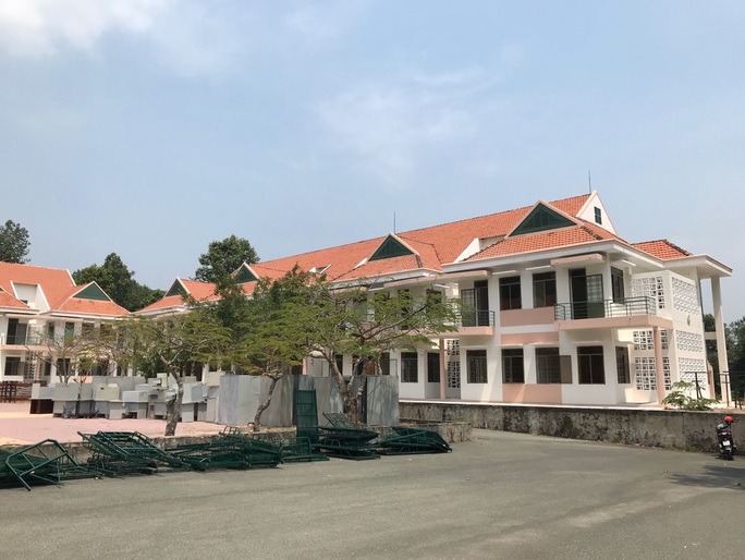 Covid-19: Ai phải cách ly tập trung, họ có thể từ chối được không? - Ảnh 1. Covid-19: Ai phải cách ly tập trung, họ có thể từ chối được không? - Ảnh 1.