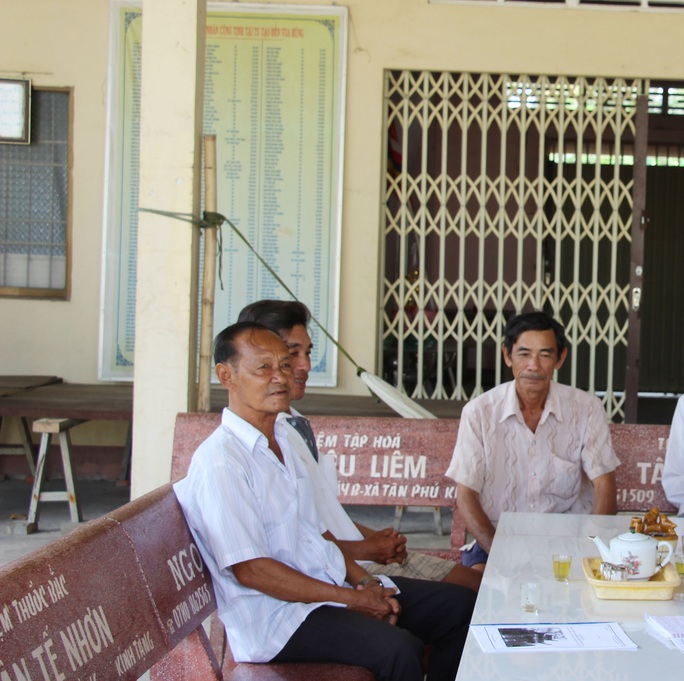 Cả xóm cùng lo hương khói đền thờ Vua Hùng - Ảnh 3. Cả xóm cùng lo hương khói đền thờ Vua Hùng - Ảnh 3.
