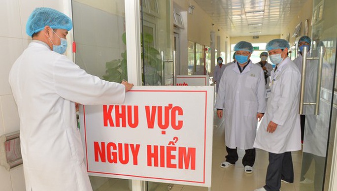 Kết quả xét nghiệm của 2 vợ chồng tiếp xúc với nữ điều dưỡng nhiễm Covid-19 - Ảnh 1. Kết quả xét nghiệm của 2 vợ chồng tiếp xúc với nữ điều dưỡng nhiễm Covid-19 - Ảnh 1.