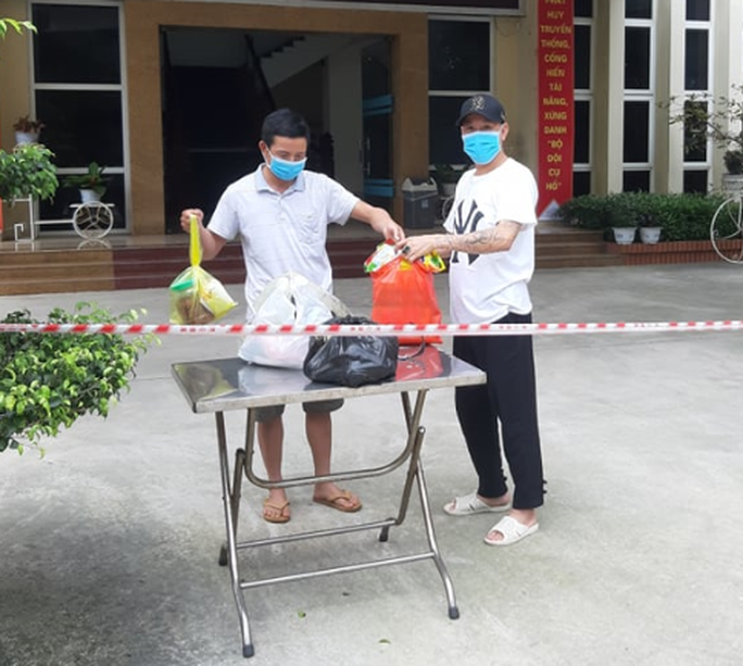 CLIP: Bên trong khu cách ly dịch Covid-19 của hơn 400 người trở về từ Lào, Thái Lan - Ảnh 5. CLIP: Bên trong khu cách ly dịch Covid-19 của hơn 400 người trở về từ Lào, Thái Lan - Ảnh 5.