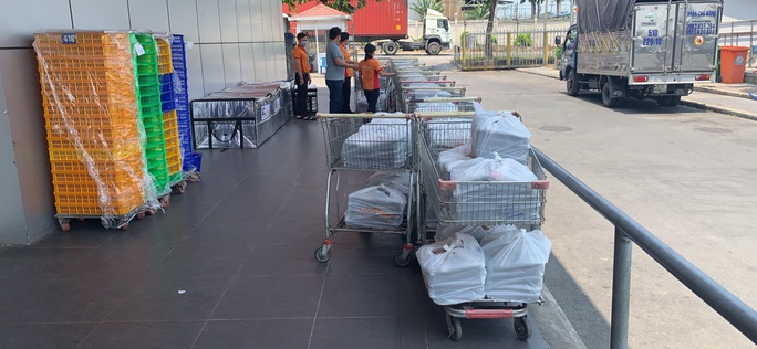TP HCM lên kịch bản cung cấp thực phẩm khi 500 người nhiễm bệnh, 40.000 người phải cách ly - Ảnh 2. TP HCM lên kịch bản cung cấp thực phẩm khi 500 người nhiễm bệnh, 40.000 người phải cách ly - Ảnh 2.