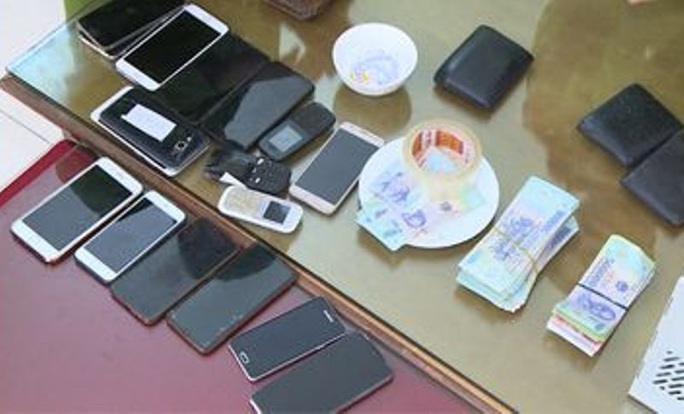 Con rể mượn nhà bố vợ mở sới bạc cho 15 người sát phạt - Ảnh 2. Con rể mượn nhà bố vợ mở sới bạc cho 15 người sát phạt - Ảnh 2.