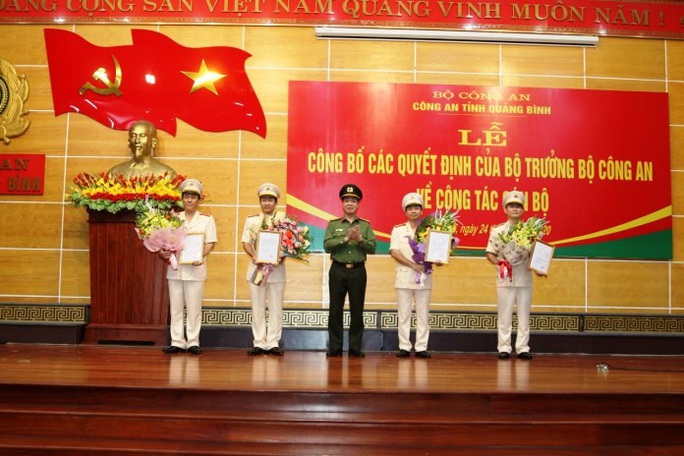 Công an Quảng Bình điều động và bổ nhiệm 7 cán bộ, lãnh đạo chủ chốt - Ảnh 1. Công an Quảng Bình điều động và bổ nhiệm 7 cán bộ, lãnh đạo chủ chốt - Ảnh 1.