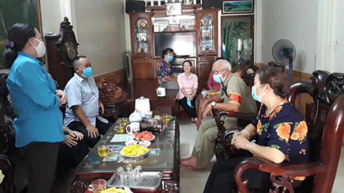 Vận động giảm giá phòng, tăng cường phòng dịch tại khu nhà trọ - Ảnh 1. Vận động giảm giá phòng, tăng cường phòng dịch tại khu nhà trọ - Ảnh 1.