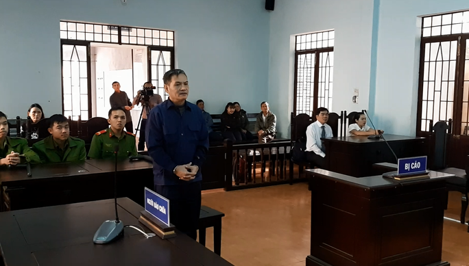 Ông chủ bị tố hiếp dâm cô gái khuyết tật: VKS không chấp nhận quyết định trả hồ sơ của tòa - Ảnh 1.