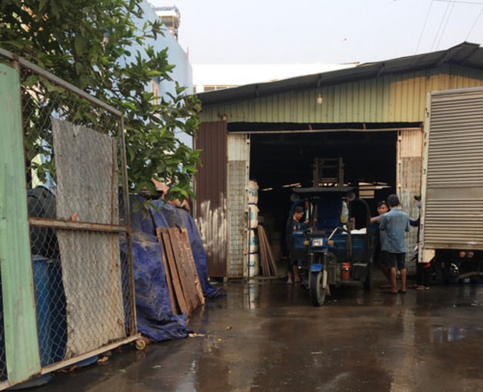 Cửa hẹp cho cơ sở sản xuất trong khu dân cư - Ảnh 1. Cửa hẹp cho cơ sở sản xuất trong khu dân cư - Ảnh 1.