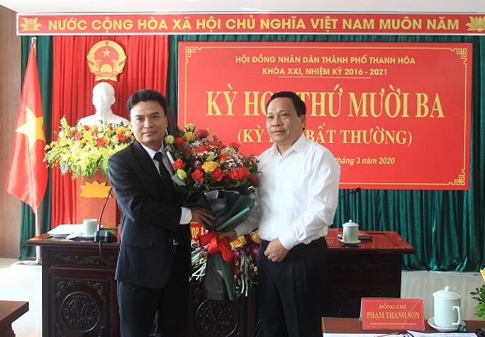 Họp bất thường, TP Thanh Hóa có tân Chủ tịch UBND 48 tuổi - Ảnh 1.