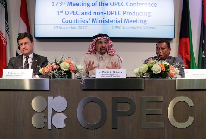 Tổ chức OPEC+ giảm sốc sản lượng dầu trước áp lực từ Mỹ - Ảnh 1. Tổ chức OPEC+ giảm sốc sản lượng dầu trước áp lực từ Mỹ - Ảnh 1.