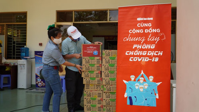 Đồng lòng, chung sức chống Covid-19 - Ảnh 1. Đồng lòng, chung sức chống Covid-19 - Ảnh 1.