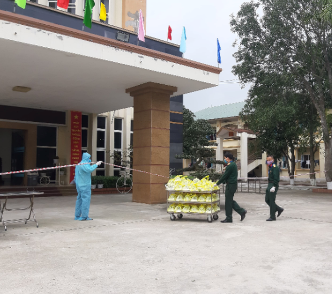 Cán bộ, công chức ở Nghệ An trở lại công sở làm việc bình thường từ ngày mai 17-4 - Ảnh 1. Cán bộ, công chức ở Nghệ An trở lại công sở làm việc bình thường từ ngày mai 17-4 - Ảnh 1.