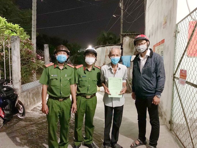 Ngày thứ hai cách ly xã hội: Nhiều tín hiệu vui ở TP HCM và Bình Dương - Ảnh 5. Ngày thứ hai cách ly xã hội: Nhiều tín hiệu vui ở TP HCM và Bình Dương - Ảnh 5.