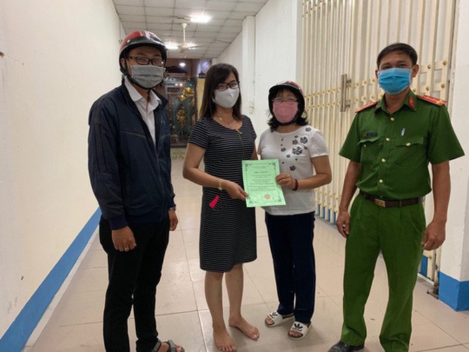 Ngày thứ hai cách ly xã hội: Nhiều tín hiệu vui ở TP HCM và Bình Dương - Ảnh 7. Ngày thứ hai cách ly xã hội: Nhiều tín hiệu vui ở TP HCM và Bình Dương - Ảnh 7.