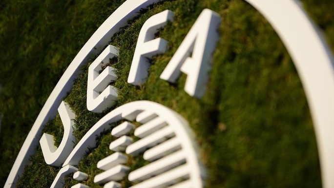  Chính thức: UEFA hoãn vô thời hạn Champions League và Europa League, nhưng...  - Ảnh 1.