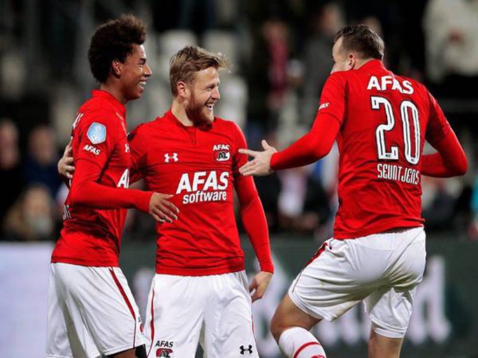 Chính thức: Bóng đá Hà Lan vỡ trận, hủy bỏ mùa giải vô địch Eredivisie - Ảnh 2. Chính thức: Bóng đá Hà Lan vỡ trận, hủy bỏ mùa giải vô địch Eredivisie - Ảnh 2.