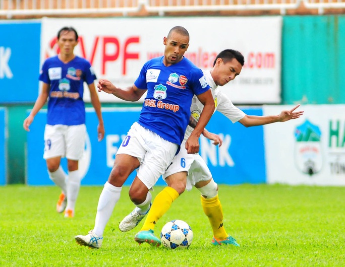 Bạn thân Neymar nói gì khi bị CĐV HAGL lãng quên, chỉ chọn Kiatisuk, Công Phượng? - Ảnh 2.