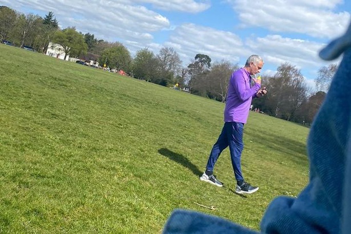 Thị trưởng London quyết phạt nặng HLV Mourinho vì cãi lệnh - Ảnh 3.