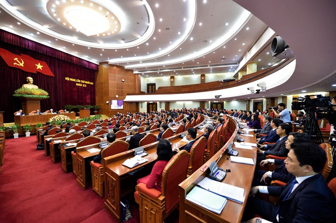 Ông Trần Quốc Vượng điều hành phiên họp Trung ương thảo luận phương hướng công tác nhân sự khoá XIII - Ảnh 1.