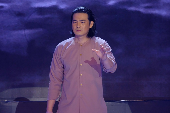 Diễn viên Quách Ngọc Ngoan nhận cơn mưa lời khen khi đi hát - Ảnh 3.