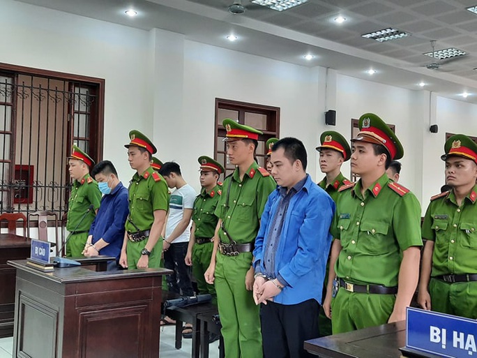Giang hồ Giang 36 lãnh 4 năm tù - Ảnh 1. Giang hồ Giang 36 lãnh 4 năm tù - Ảnh 1.