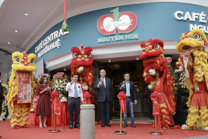 Trải nghiệm Ẩm thực từ tình yêu tại Café Central Nguyễn Huệ - Ảnh 1.