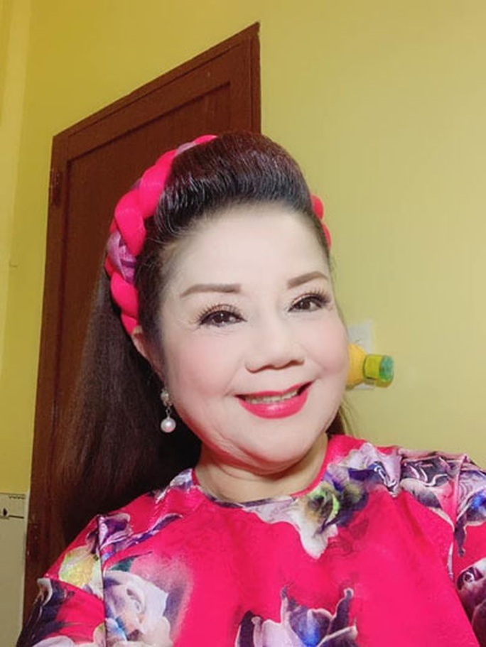 NSND Thoại Miêu: Nghệ sĩ chân chính là sống có trách nhiệm - Ảnh 1. NSND Thoại Miêu: Nghệ sĩ chân chính là sống có trách nhiệm - Ảnh 1.