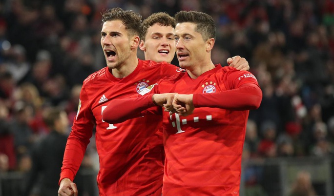 Phá nát mọi hàng thủ Bundesliga, Lewandowski lập siêu kỷ lục - Ảnh 6.