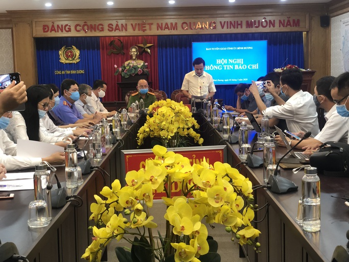 Vụ 43 ha đất vàng ở Bình Dương: Công an thu giữ tang vật, kêu gọi nạn nhân tố giác - Ảnh 1.