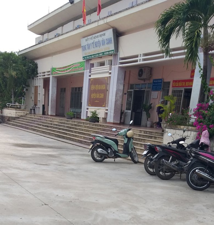 Vụ chị làm phó giám đốc, em ruột kế toán trưởng trung tâm y tế: Cho thôi chức em ruột - Ảnh 2. Vụ chị làm phó giám đốc, em ruột kế toán trưởng trung tâm y tế: Cho thôi chức em ruột - Ảnh 2.
