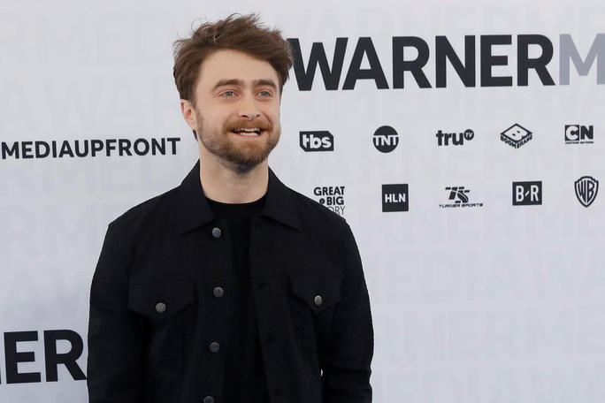“Harry Potter” Daniel Radcliffe khẳng định phụ nữ chuyển giới là phụ nữ