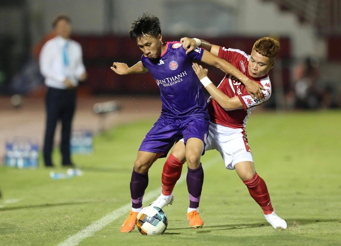 Công Phượng thất bại trận derby Sài thành, ĐKVĐ Hà Nội bị tân binh cầm hòa đáng tiếc - Ảnh 4. Công Phượng thất bại trận derby Sài thành, ĐKVĐ Hà Nội bị tân binh cầm hòa đáng tiếc - Ảnh 4.