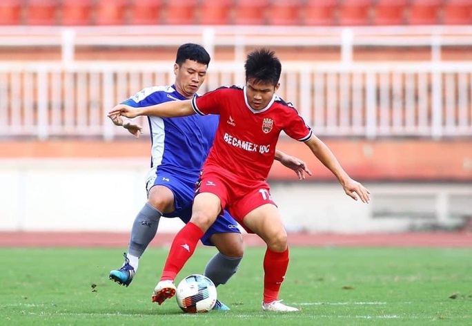 Cầu thủ trẻ đòi chia tay B.Bình Dương ngay sau trận thắng đậm Hải Phòng 5-0 - Ảnh 2. Cầu thủ trẻ đòi chia tay B.Bình Dương ngay sau trận thắng đậm Hải Phòng 5-0 - Ảnh 2.