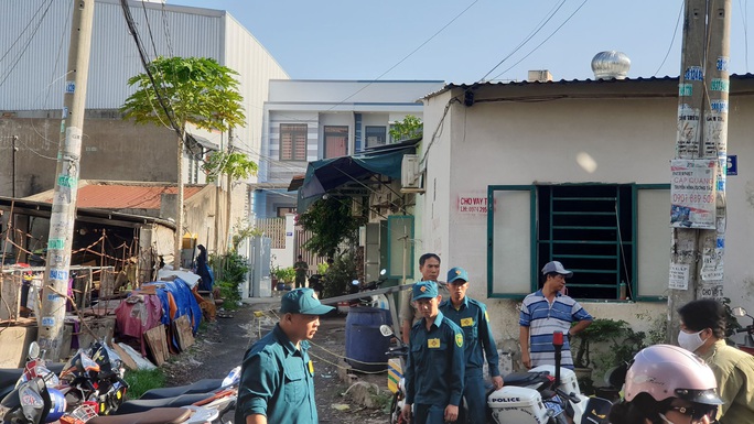 Lửa bùng cháy ở nhà trọ quận Bình Tân, 3 người tử vong - Ảnh 2.