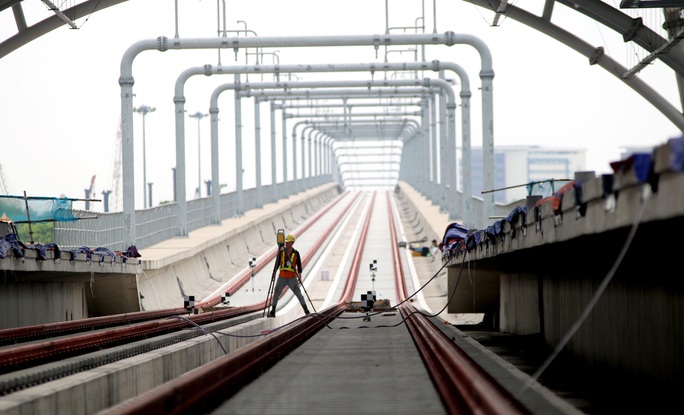 Cận cảnh ga trên cao tuyến metro Bến Thành - Suối Tiên sắp hoàn thiện - Ảnh 9.