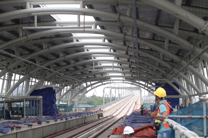 Cận cảnh ga trên cao tuyến metro Bến Thành - Suối Tiên sắp hoàn thiện - Ảnh 7.