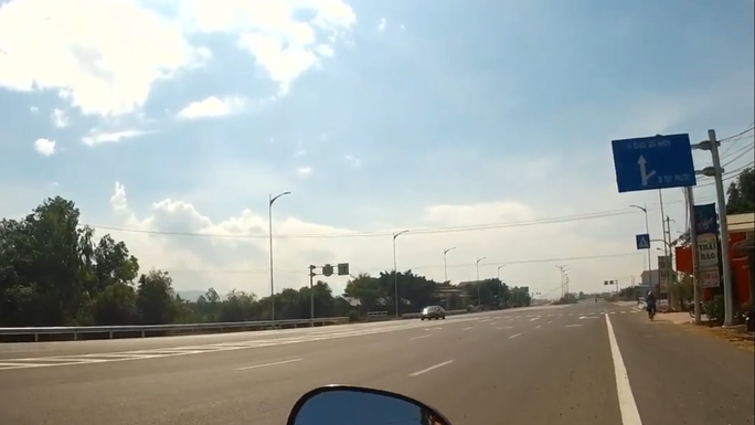 Trích xuất camera truy tìm ô tô gây tai nạn rồi bỏ chạy - Ảnh 1.