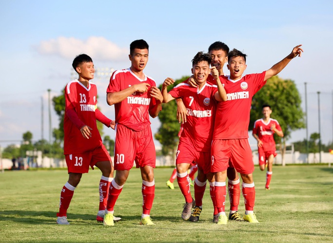 B.Bình Dương ngược dòng thắng kịch tính SLNA ngày ra quân VCK U19 Quốc gia 2020 - Ảnh 2. B.Bình Dương ngược dòng thắng kịch tính SLNA ngày ra quân VCK U19 Quốc gia 2020 - Ảnh 2.