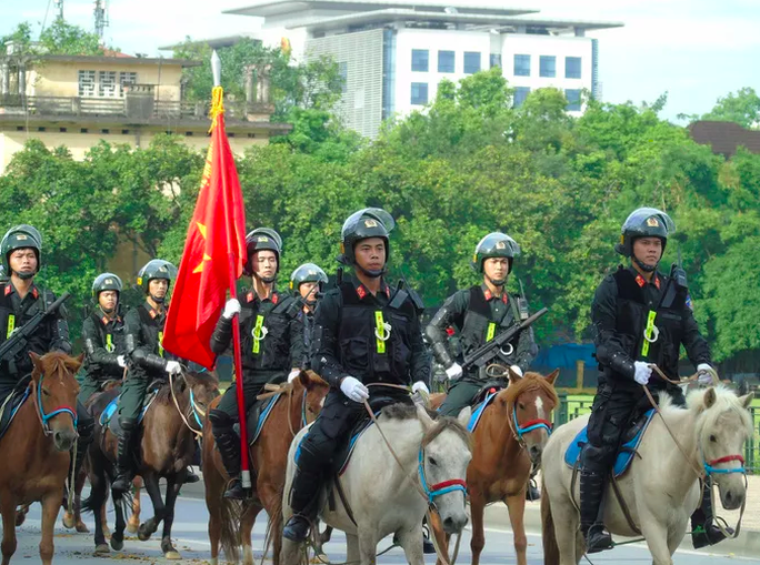 Bộ trưởng Tô Lâm nói về Đoàn Cảnh sát cơ động kỵ binh - Ảnh 2.