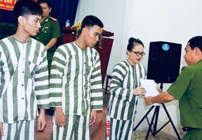 Tha tù trước thời hạn có điều kiện: Cần gỡ vướng để khả thi hơn - Ảnh 1. Tha tù trước thời hạn có điều kiện: Cần gỡ vướng để khả thi hơn - Ảnh 1.