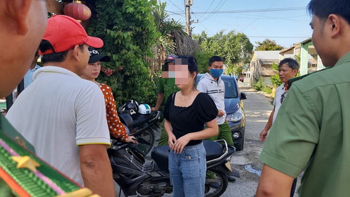 Người Trung Quốc ở Quảng Nam, Đà Nẵng: Có đường dây đưa người vượt biên? - Ảnh 1. Người Trung Quốc ở Quảng Nam, Đà Nẵng: Có đường dây đưa người vượt biên? - Ảnh 1.