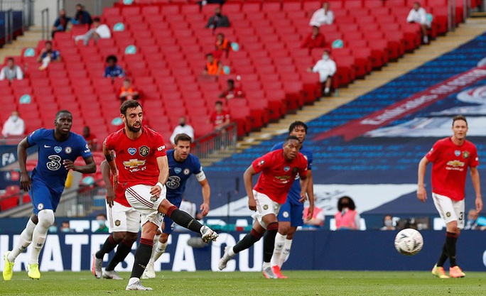 Hàng thủ gây họa, Man United thua thảm ở FA Cup - Ảnh 7.