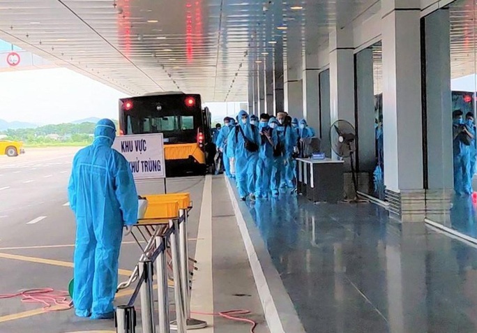Thêm 1 chuyên gia dầu khí người Nga mắc Covid-19 - Ảnh 1. Thêm 1 chuyên gia dầu khí người Nga mắc Covid-19 - Ảnh 1.